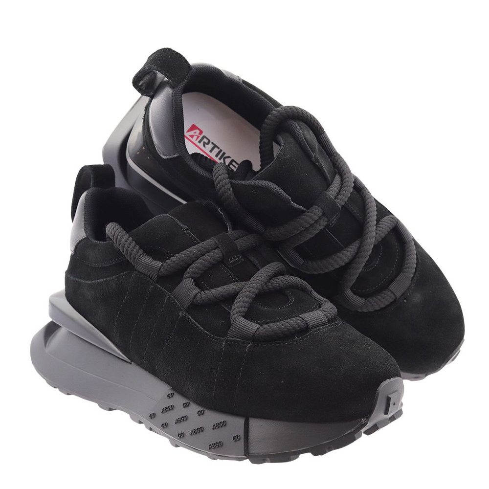 Czarne sneakersy damskie ze skóry zamszowej sznurowane