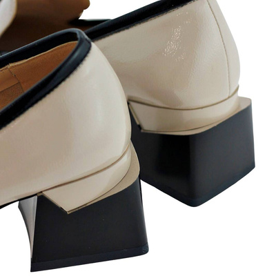 Бежеві жіночі туфлі на стійкому каблуці S.Barski 