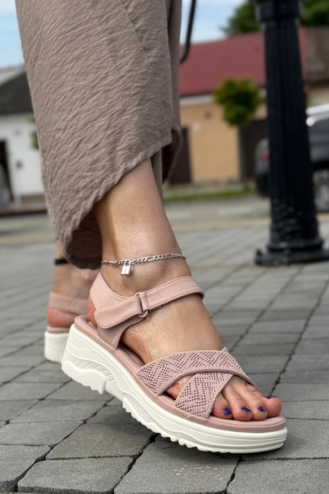 Miękkie różowe sandały z materiału i ekoskóry na rzep