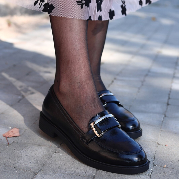 Чорні лаковані мокасини Arka bioeco