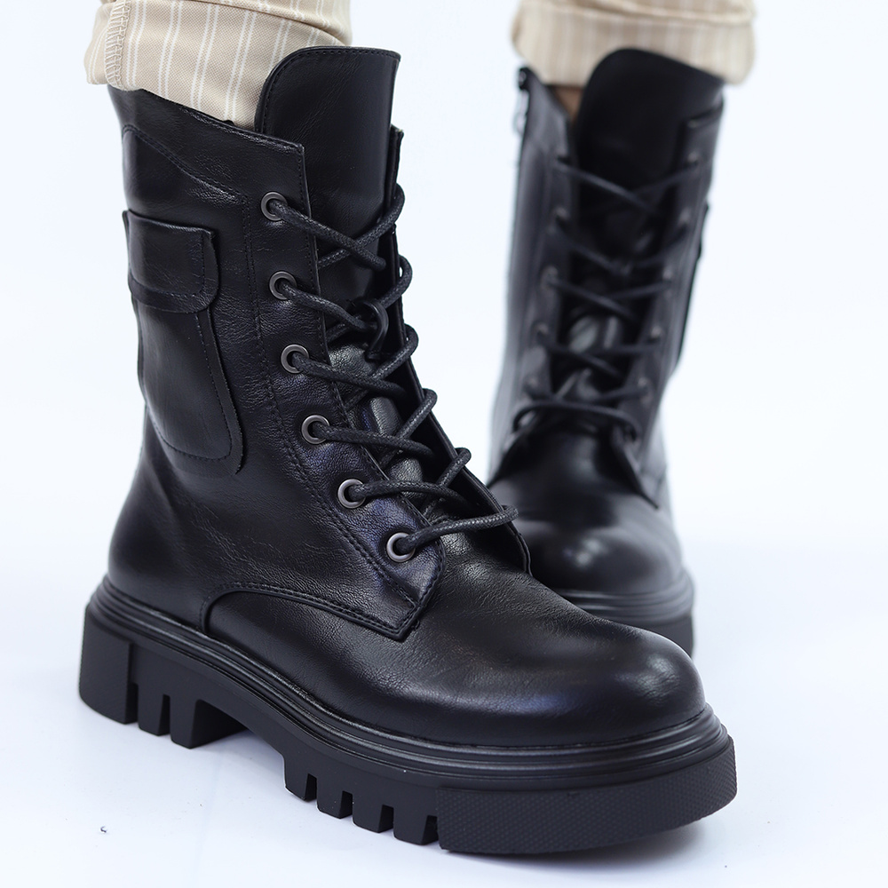 Чоботи жіночі чорні на шнурівці M. Daszyński