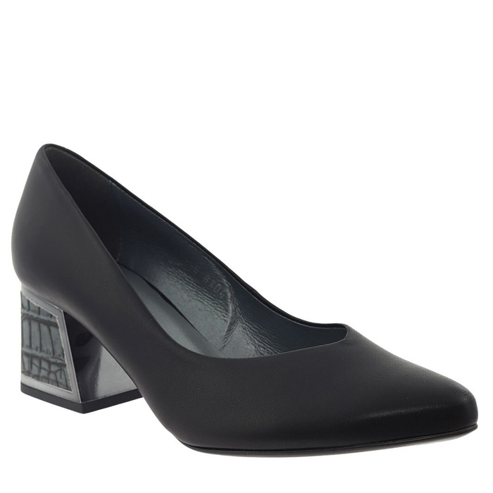 Чорні шкіряні туфлі Kordel