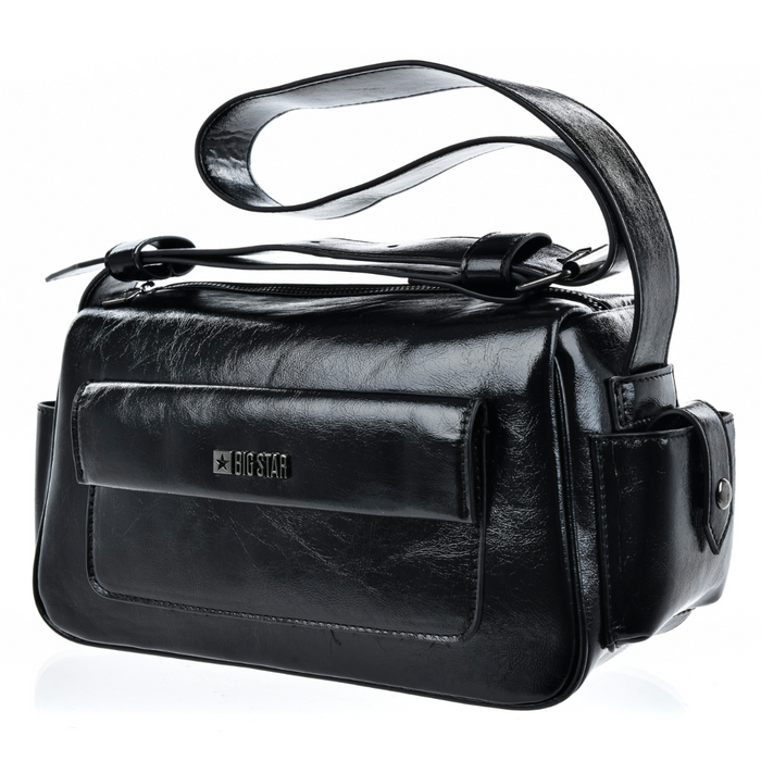 Чорна жіноча сумочка Big Star з численними кишенями