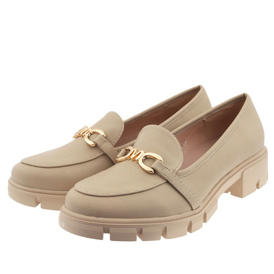 Бежеві мокасини із золотою аплікацією від M. Daszyński 