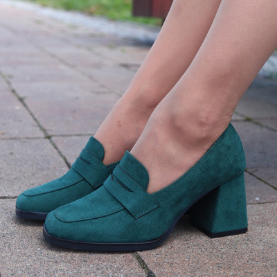 Zielone półbuty zamszowe na klocku Potocki
