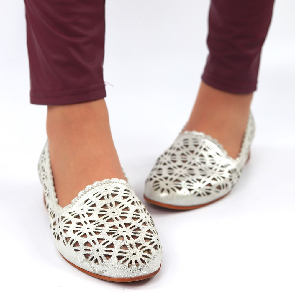 Baleriny skórzane srebrne Clasicco by Eska