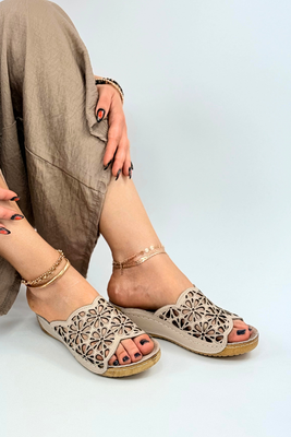 Платинові шльопанці T.Sokolski BK L22-312