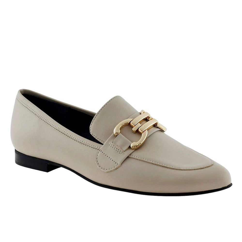 Бежеві жіночі шкіряні лофери з металевим декором Bravo Moda
