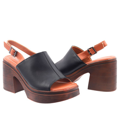 Sandały czarne na drewnianym klocku z platformą Vinceza