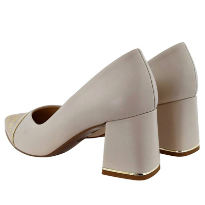 Бежеві жіночі туфлі на високих підборах зі шкіри Kordel