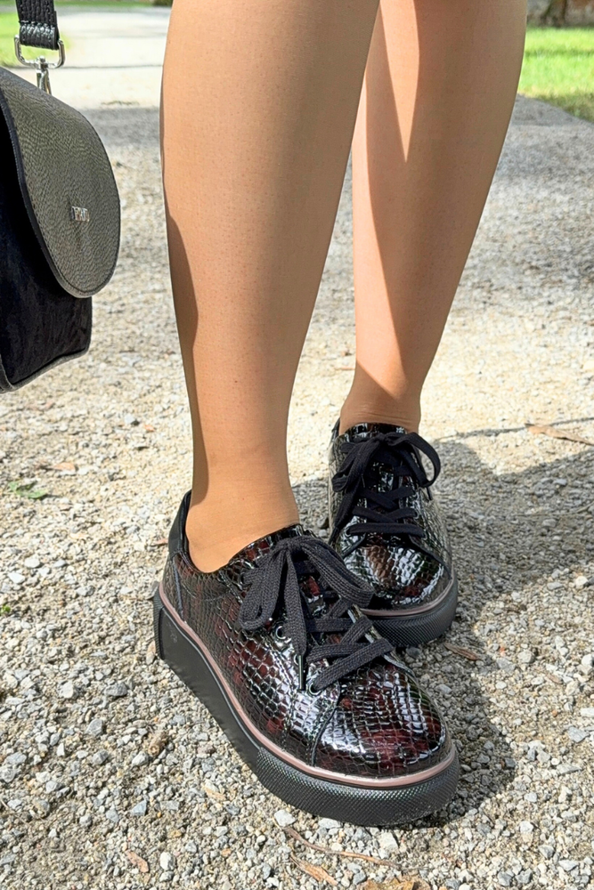 Шкіряні сліпони на танкетці на блискавці, чорні