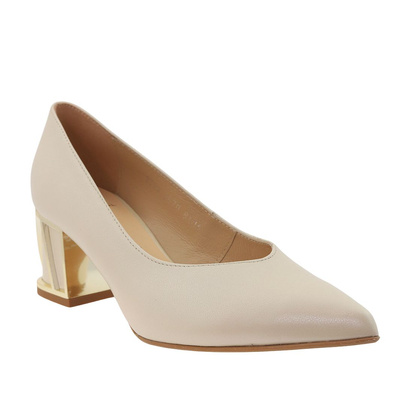 Шкіряні човники бежевого кольору з декоративним блоком Kordel