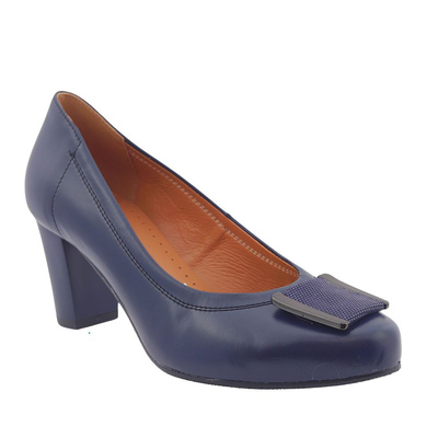 Темно-сині шкіряні човники на галантному каблуці