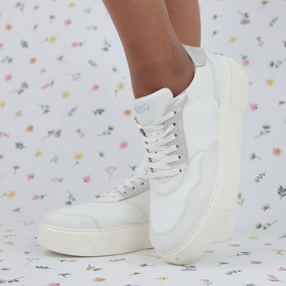 Półbuty skórzane białe 0RRS6_X__6THF Ryłko