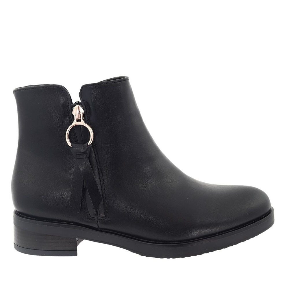 Черевики на плоскій підошві Evento чорного кольору