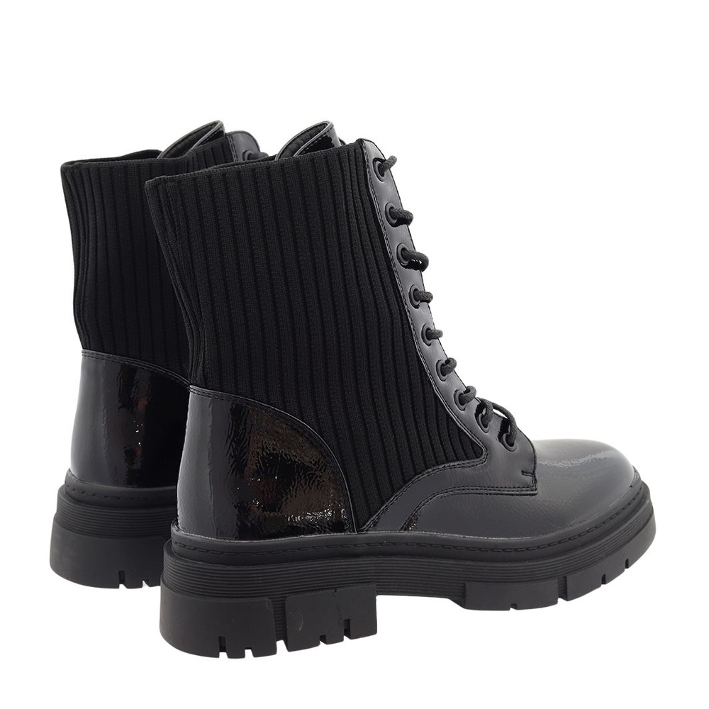 Чорні лаковані ботильйони з носком