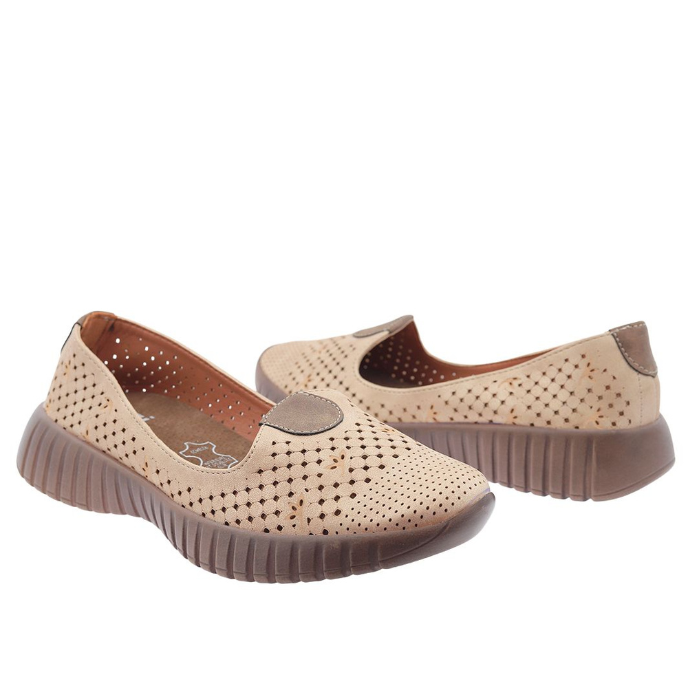 Ажурні плоскі туфлі золотого кольору