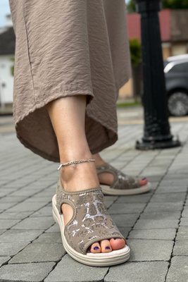 Khaki sandały na haluxy z klinem