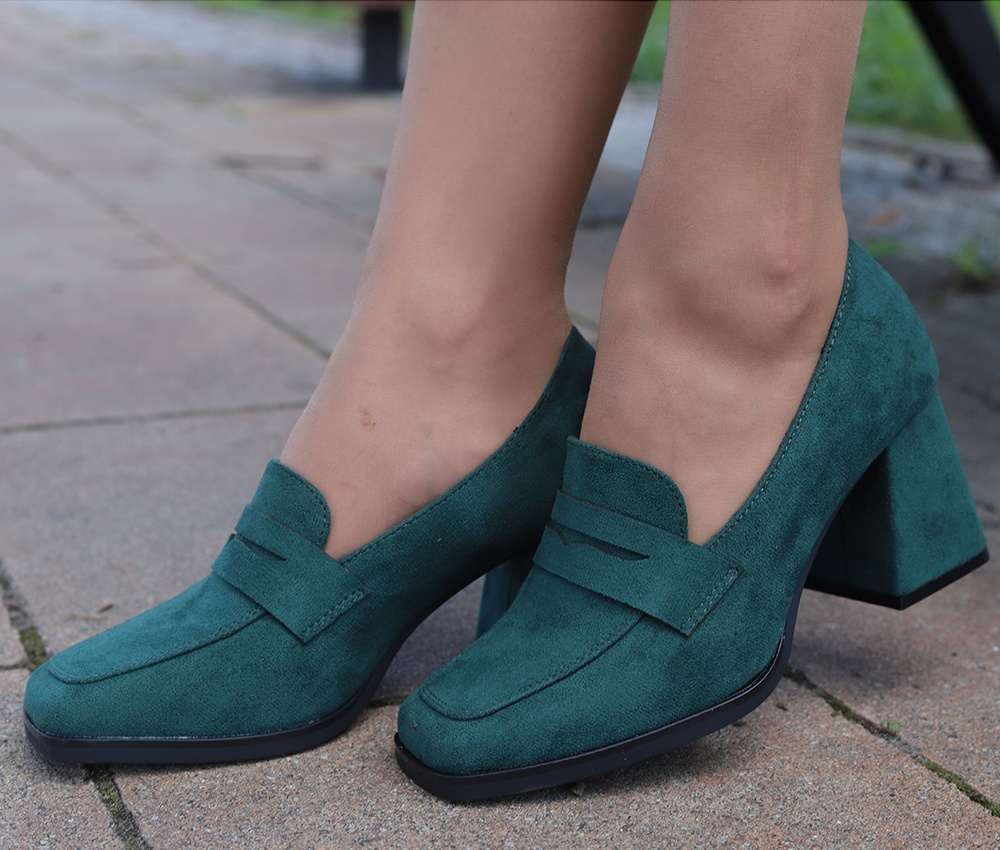 Zielone półbuty zamszowe na klocku Potocki
