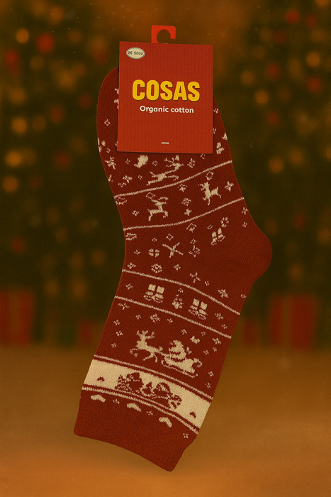Skarpetki damskie ze świątecznym motywem reniferów i prezentów czerwone