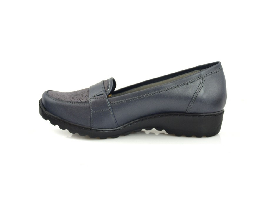 Сірі туфлі на танкетці AXEL 1889