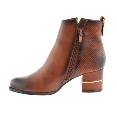 Botki brązowe na słupku ocieplane z zamkiem