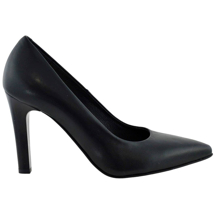 Модні чорні шкіряні туфлі на підборах від Arka