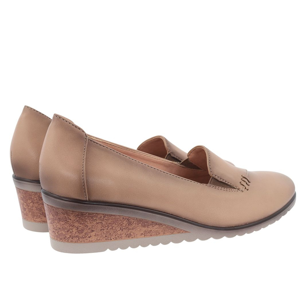 Бежеві жіночі туфлі на танкетці Potocki 