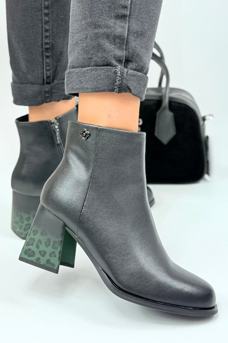 Botki damskie skórzane z cieniowanym panterkowym obcasem czarne