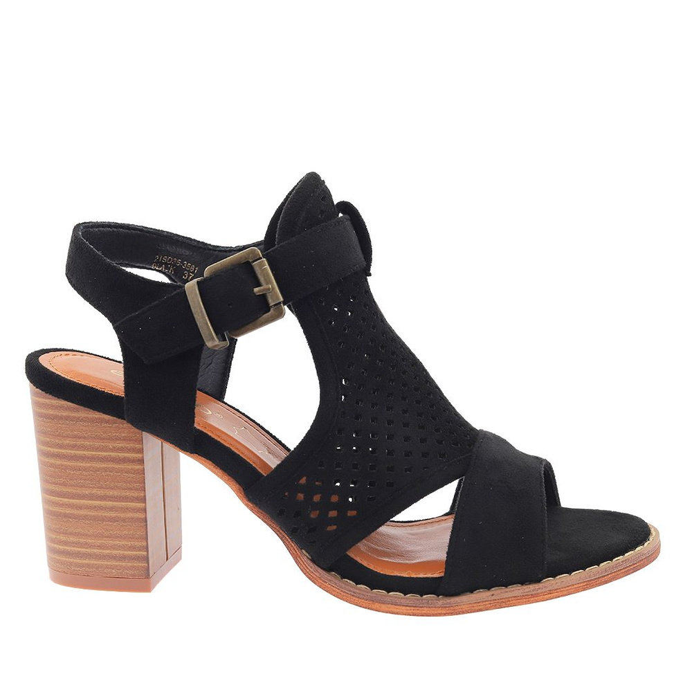 Sandały damskie ażurowe z wycięciami na słupku