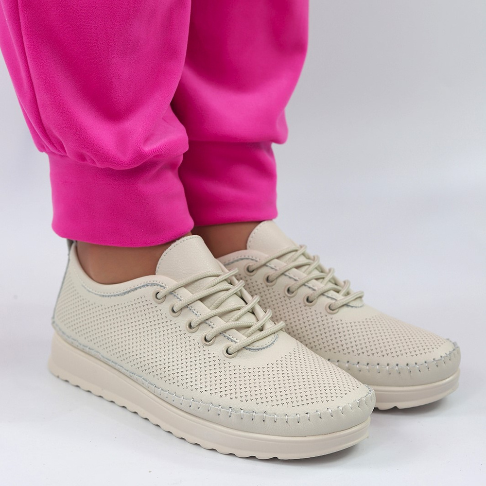 Półbuty skórzane ażurowe beżowe Vinceza