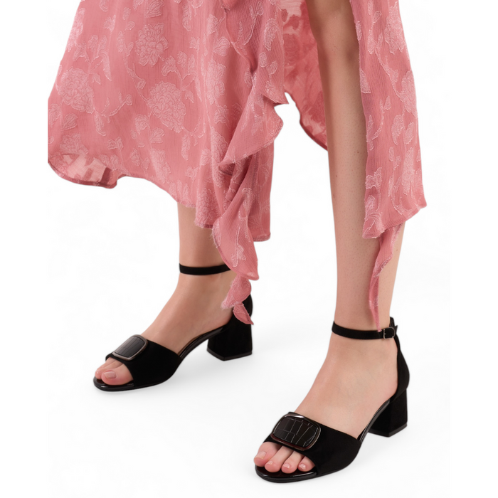 Чорні замшеві босоніжки з блоковим декором від Sergio Leone