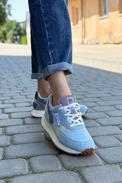 Niebieskie sneakersy ze skóry i zamszu na platfoemie Big Star