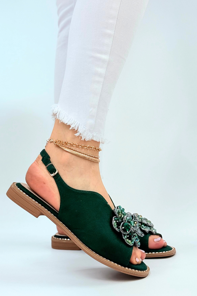 Zielone sandały zamszowe z ozdobą płaskie