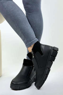 Botki damskie skórzane ocieplane na platformie z zamkiem czarne