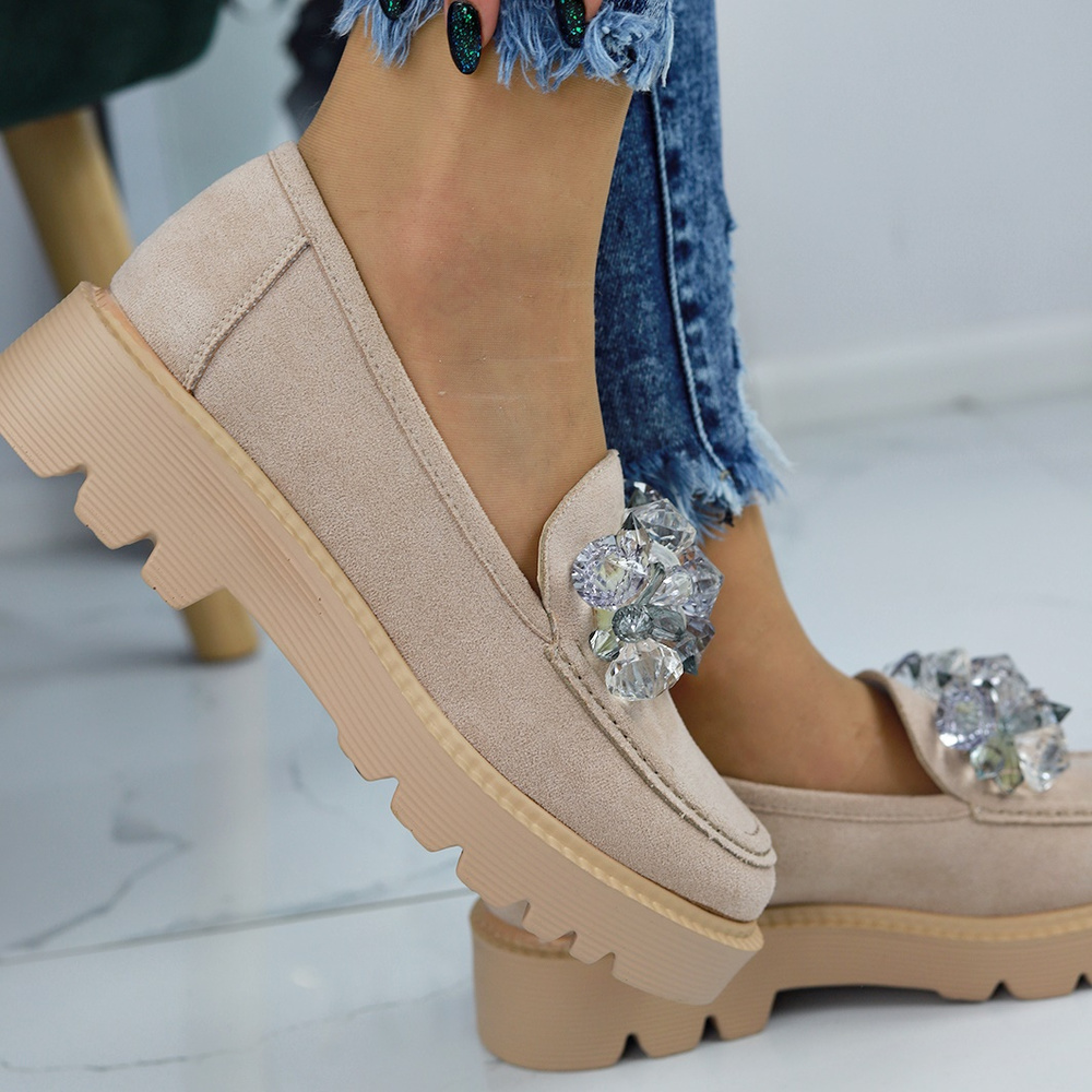 Mokasyny damskie beżowe na grubszej podeszwie Vinceza 