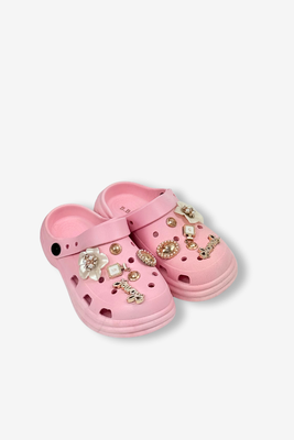 Różowe crocsy piankowe z przypinkami na platformie