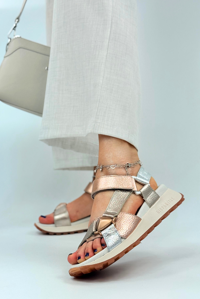 Босоніжки Hispanitas на танкетці з липучкою, срібло та золото