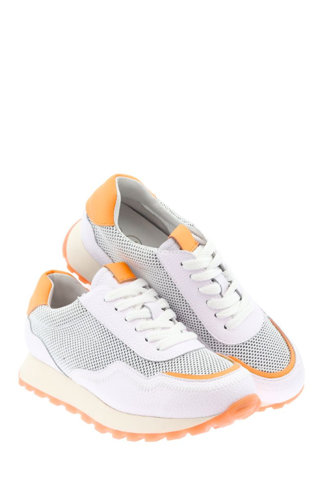 Sneakersy biało pomarańczowe skórzane z przewiewnym materiałem