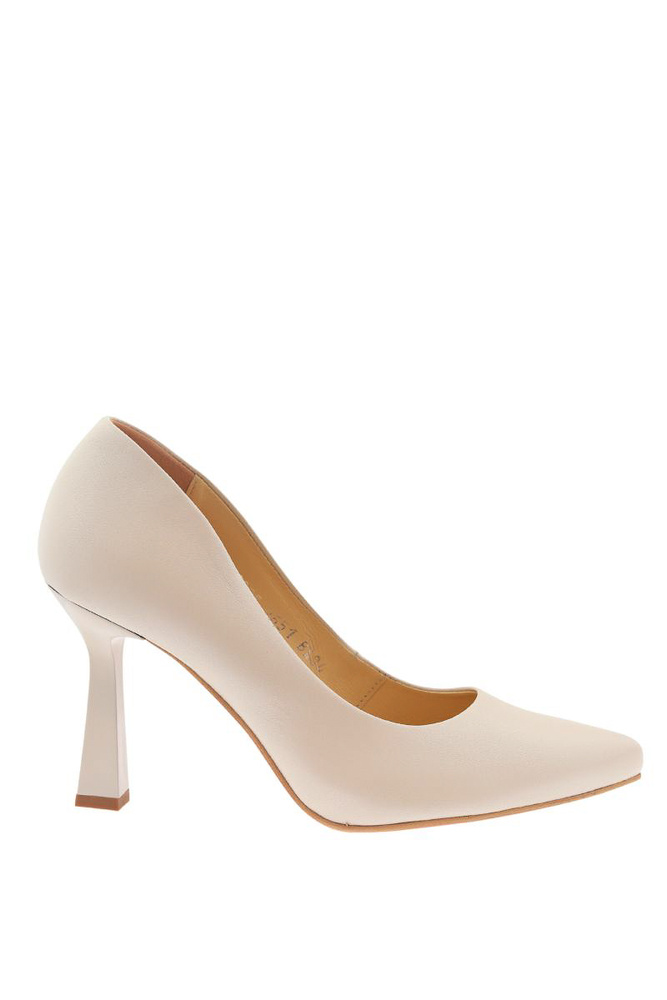 Жіночі чорні шкіряні човники з декором