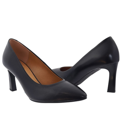 Чорні шкіряні туфлі на високих підборах від Darex