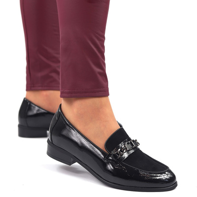 Чорні лаковані лофери з ланцюжком Potocki