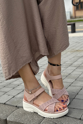 Miękkie różowe sandały z materiału i ekoskóry na rzep