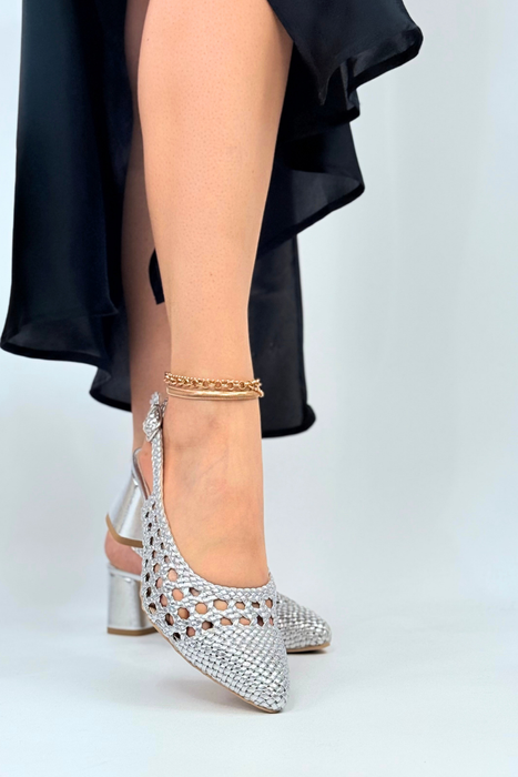 Жіночі золоті шкіряні човники на низькому каблуці