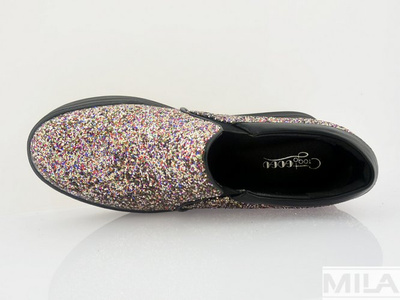 Барвисті кросівки GOGO 9166-2