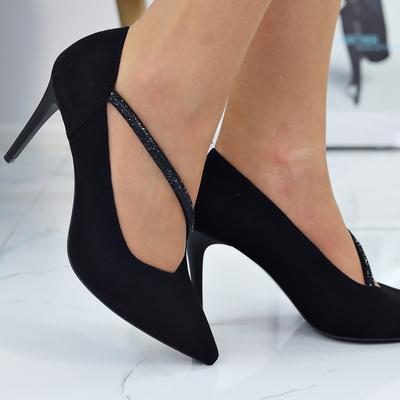 Елегантні чорні оксамитові туфлі Kaniowski на високих підборах 