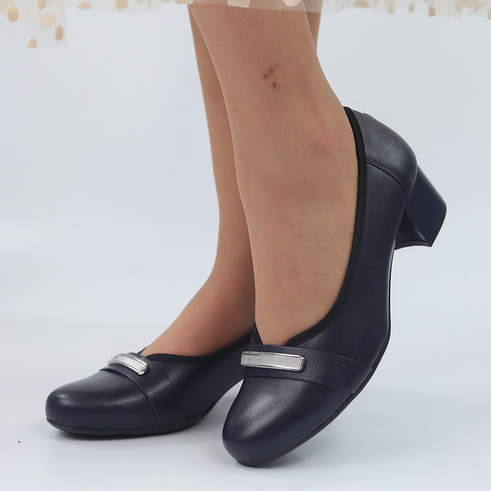 Темно-сині шкіряні туфлі Galant на високих підборах