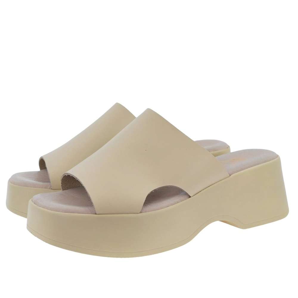 Klapki skórzane na koturnie beżowe Lemar