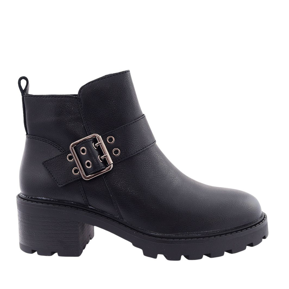 Чорні шкіряні чоботи з колодкою, утеплені на блискавці