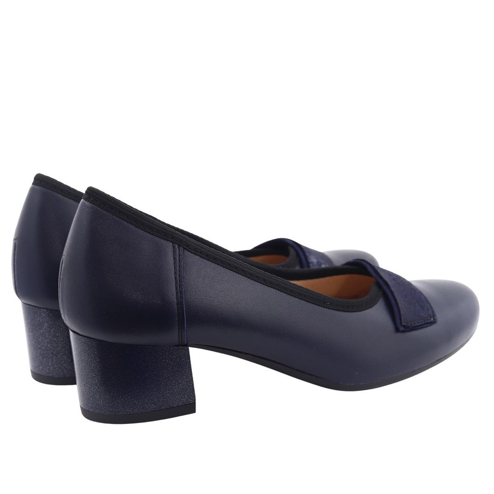 Темно-сині шкіряні туфлі на низькому каблуці Galant